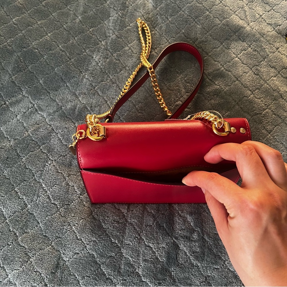 NWT Coach Cherry Red Crossbody Mini Bag Gold heardwear - Picture 9 of 12